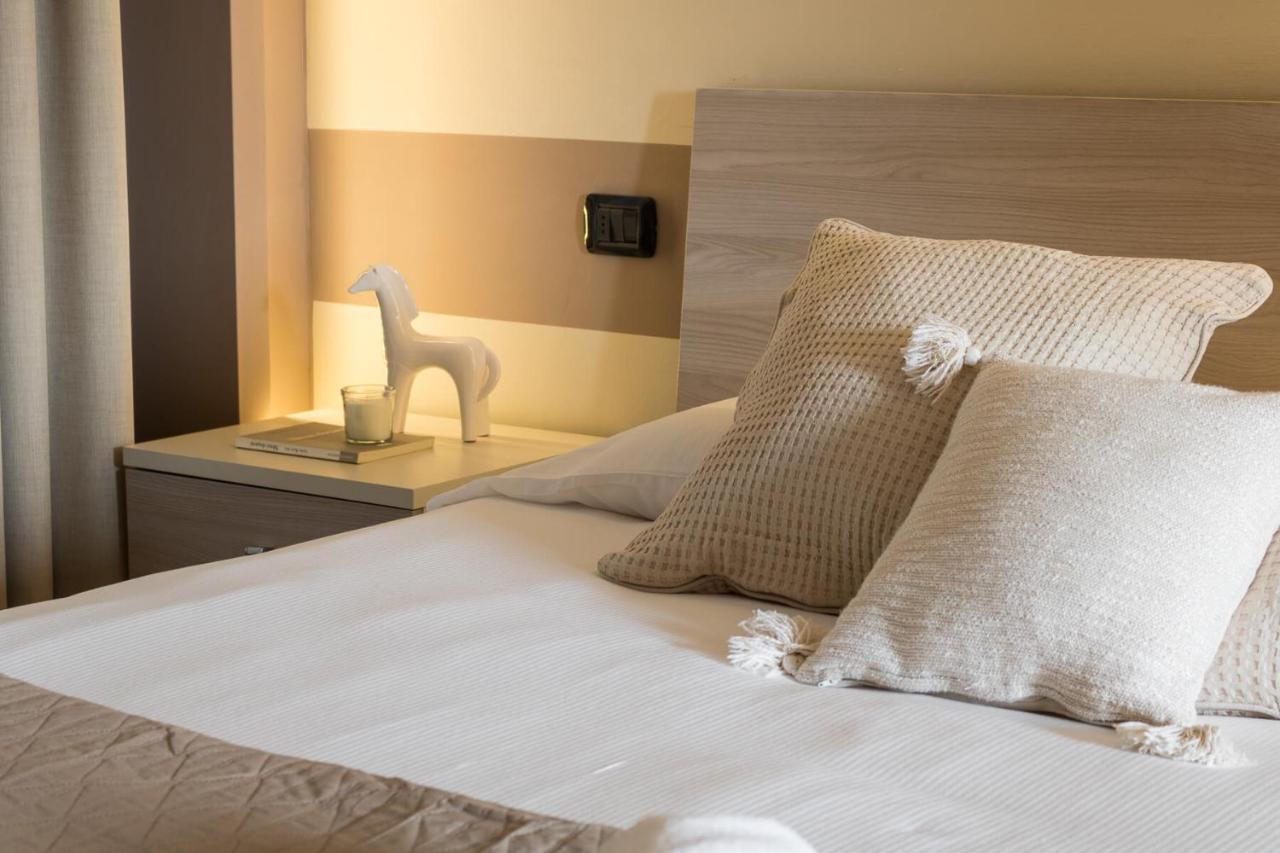 Le 2 Perle 2.0 Hotel Peschiera del Garda Buitenkant foto